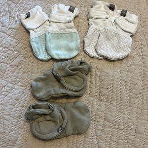 Goumi 3-6 Month Booties & Mitts